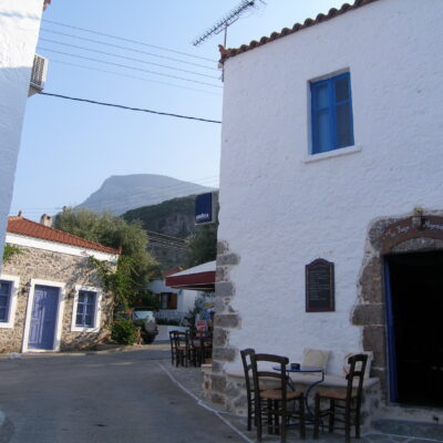 kyparisi tyros monemvasia