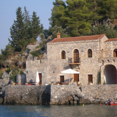 kyparisi tyros monemvasia