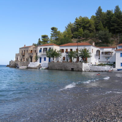 kyparisi tyros monemvasia